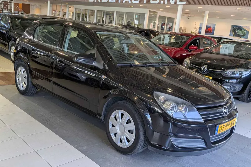 Opel Astra (2004)