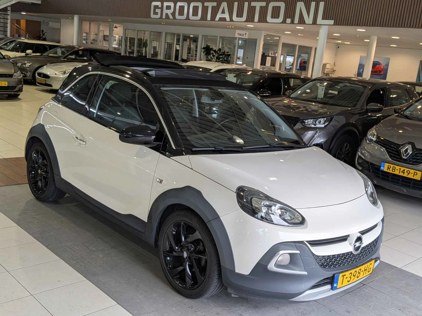 Opel Adam (2015) — foto 1