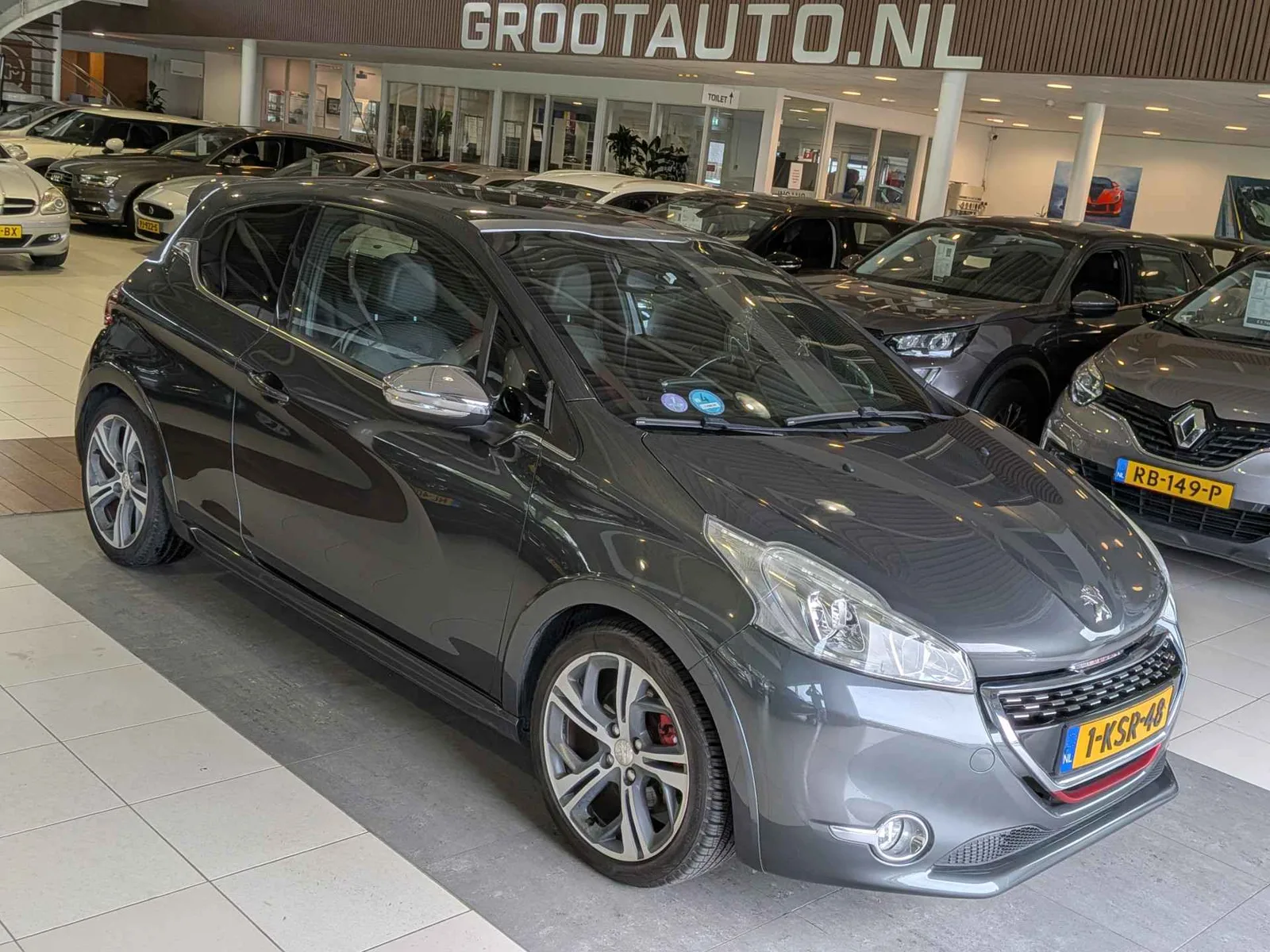 Peugeot 208 (2013) — foto 1