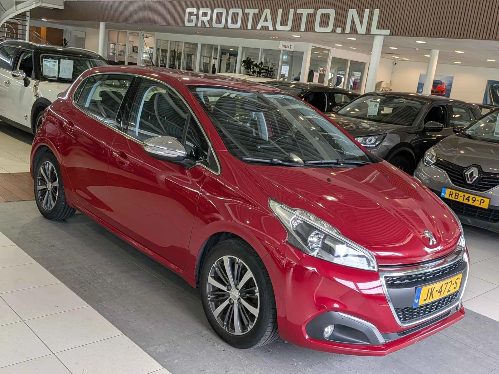 Peugeot 208 (2016) — foto 1