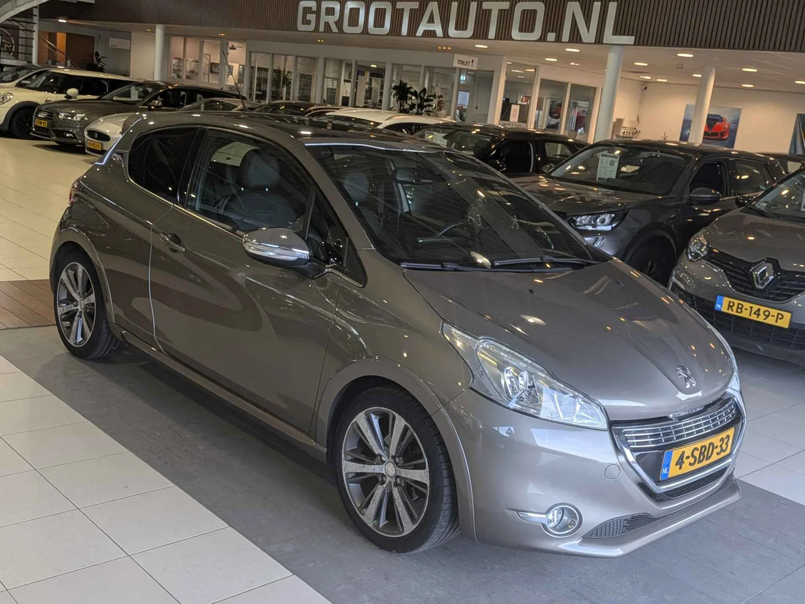 Peugeot 208 (2013) — foto 1