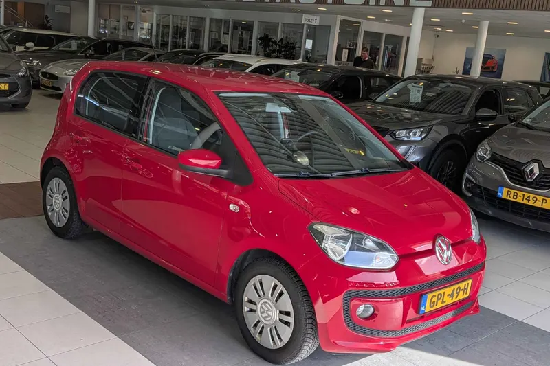 Volkswagen Up! (2015)