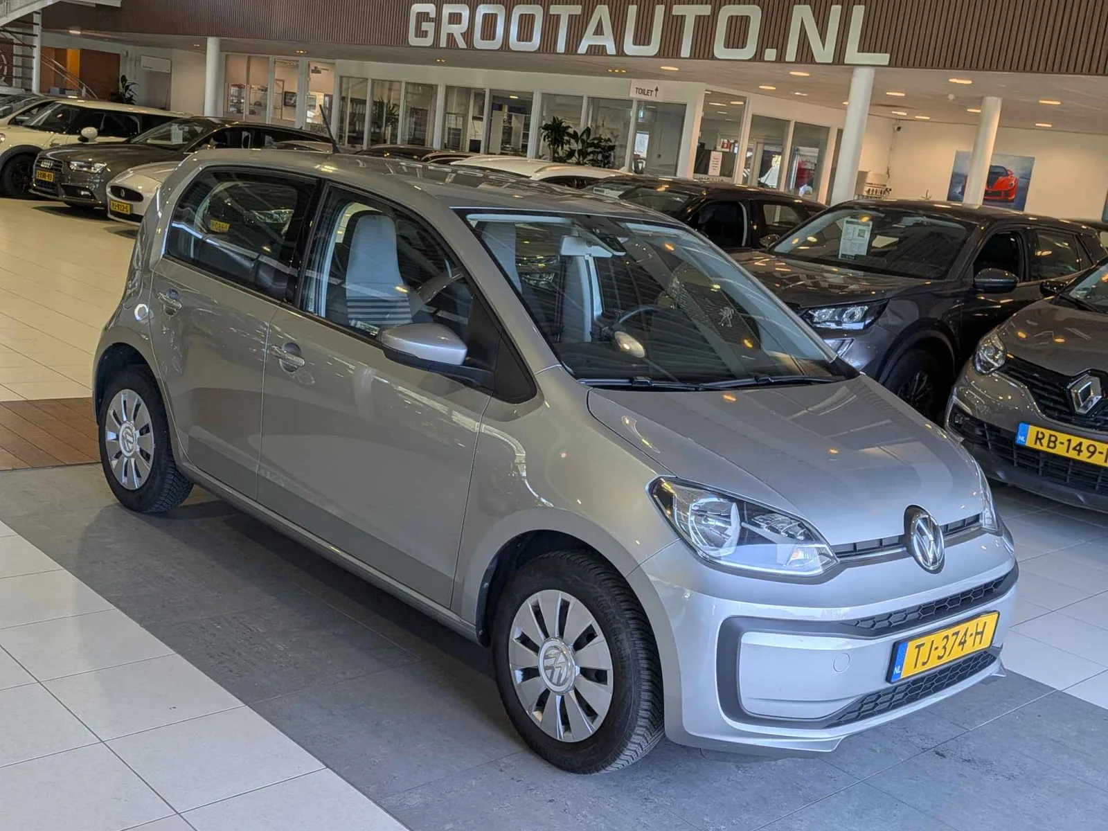 Volkswagen Up! (2018) — foto 1