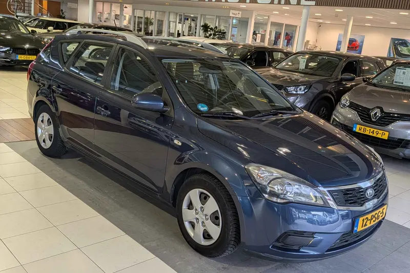 Kia Ceed (2011)