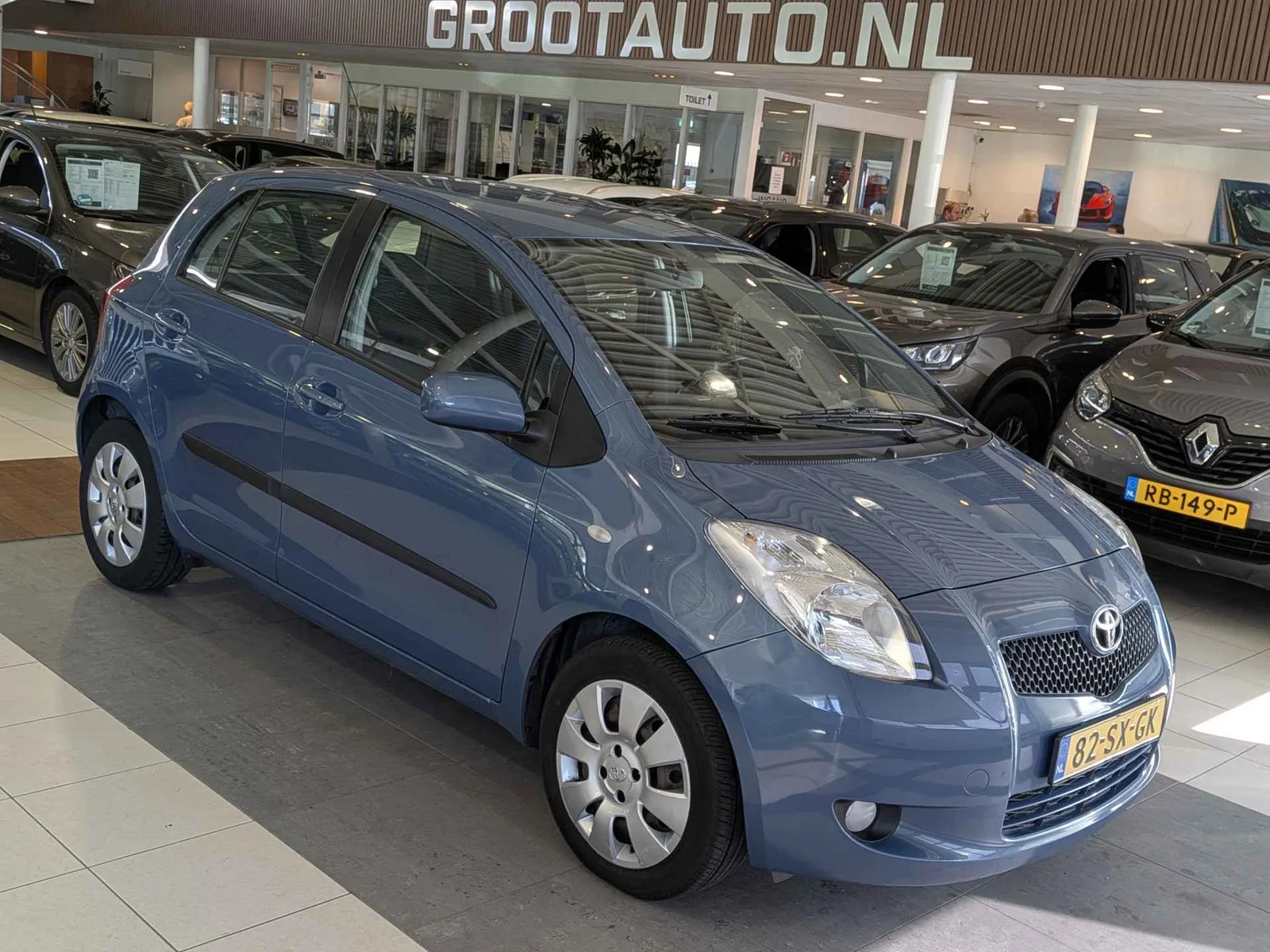 Toyota Yaris (2006) — foto 1