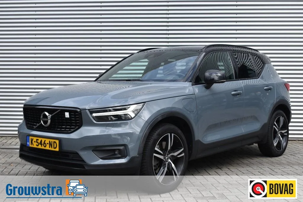 Volvo XC40 (2021) — foto 1