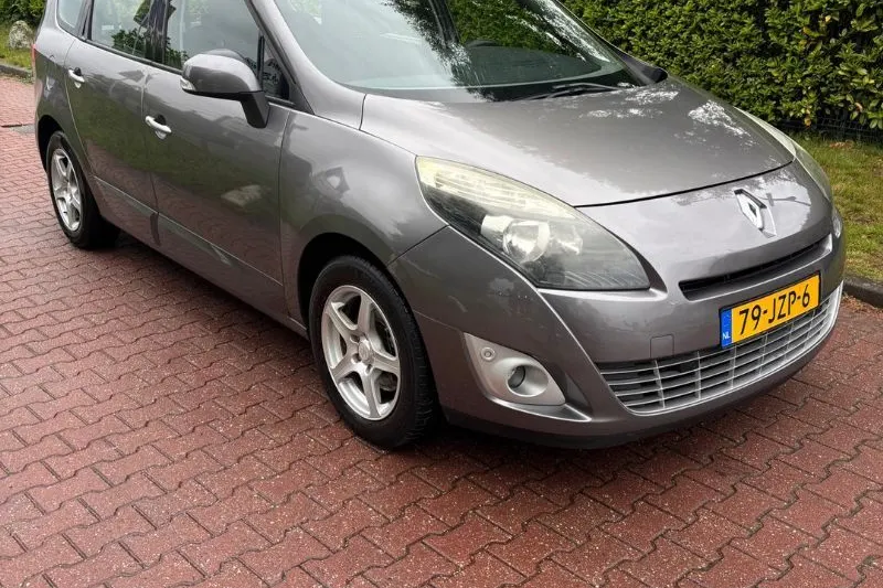 Renault Grand Scénic (2009)