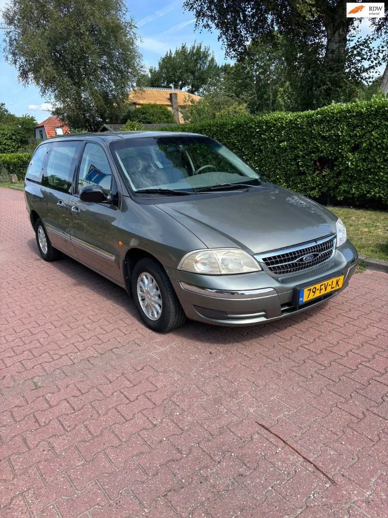 Ford Windstar (2000) — foto 1