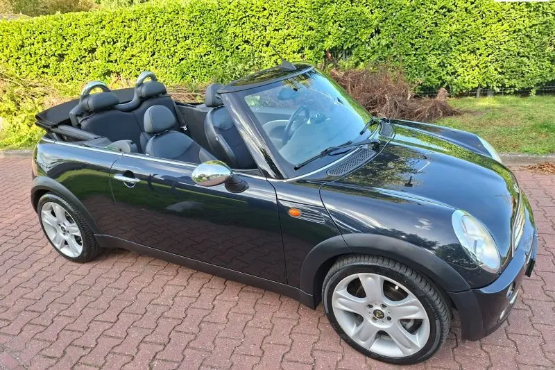MINI Cabrio (2006)
