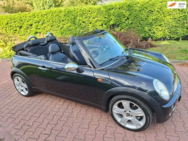 MINI Cabrio (2006) — foto 1