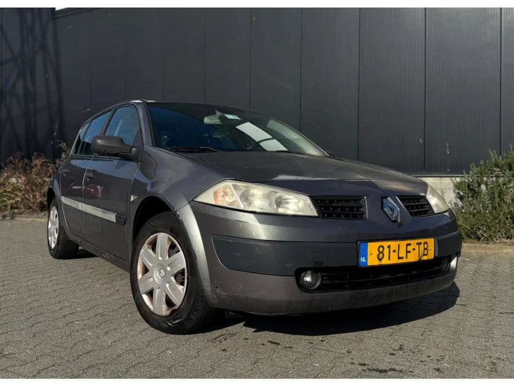 Renault Mégane (2002) — foto 1