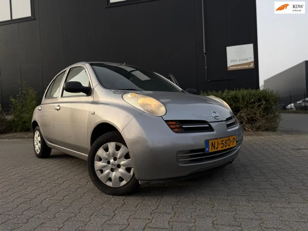 Nissan Micra (2003) — foto 1