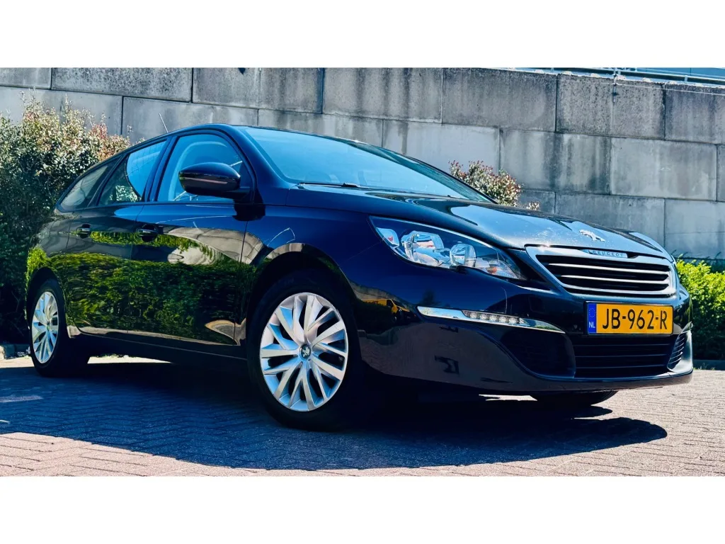 Peugeot 308 (2016) — foto 1