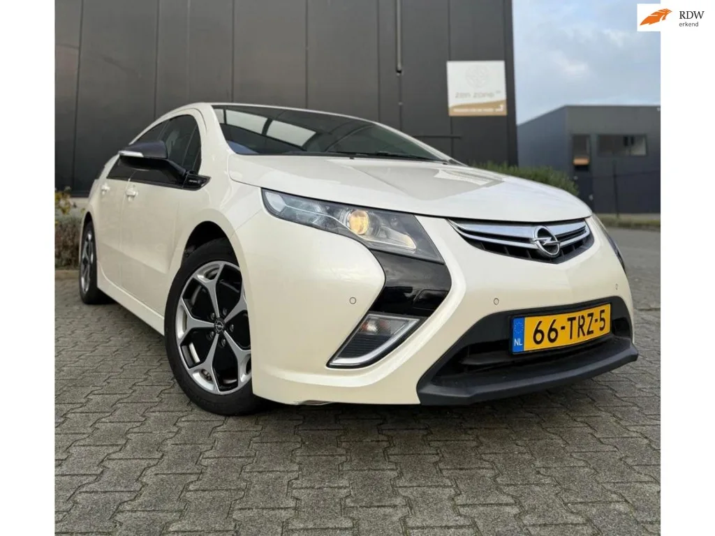 Opel Ampera (2012) — foto 1