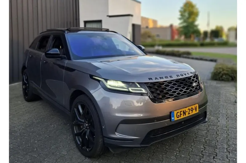 Land Rover Range Rover Velar (2022)