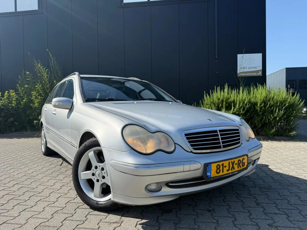 Mercedes-Benz C-Klasse (2002) — foto 1