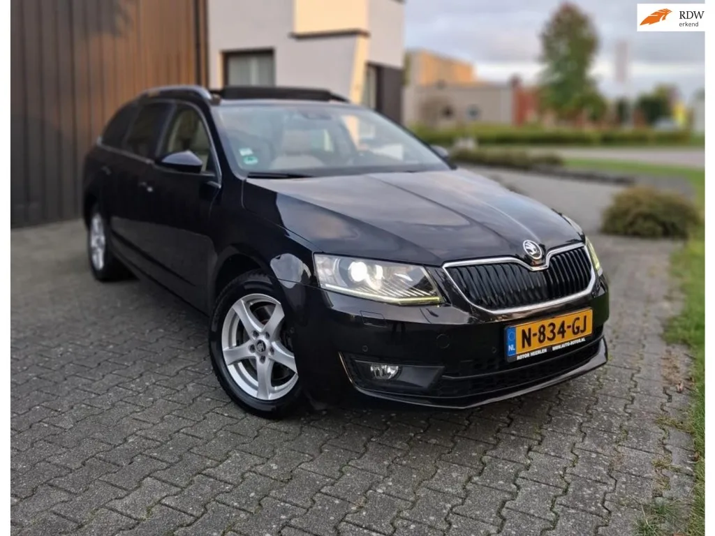 Škoda Octavia (2013) — foto 1