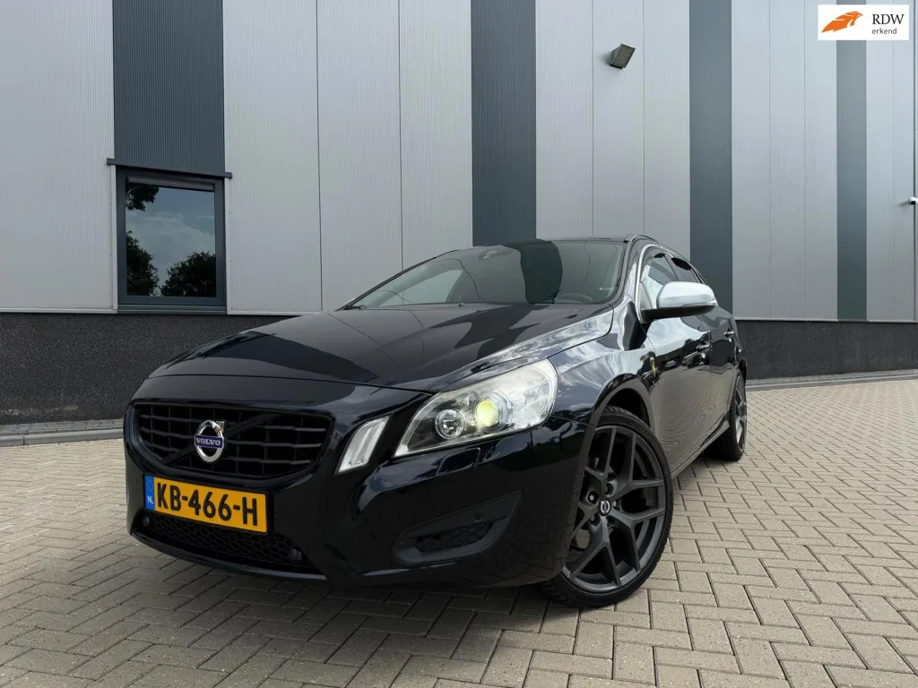 Volvo V60 (2012) — foto 1