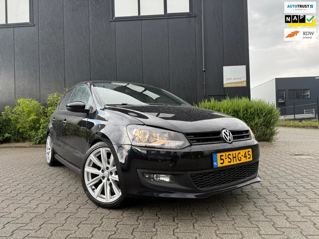 Volkswagen Polo (2013) — foto 1