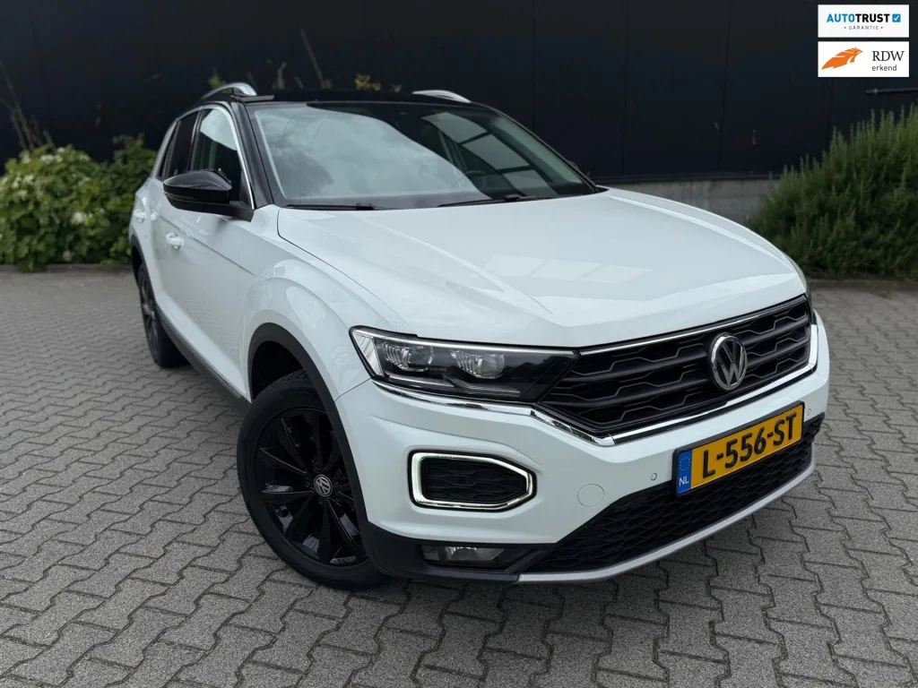 Volkswagen T-Roc (2020) — foto 1