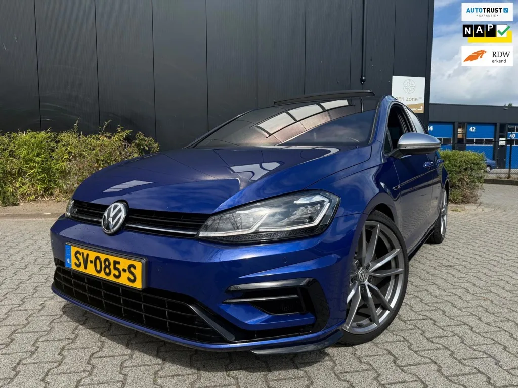 Volkswagen Golf (2018) — foto 1