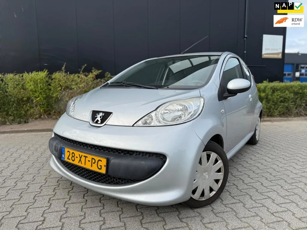 Peugeot 107 (2007) — foto 1