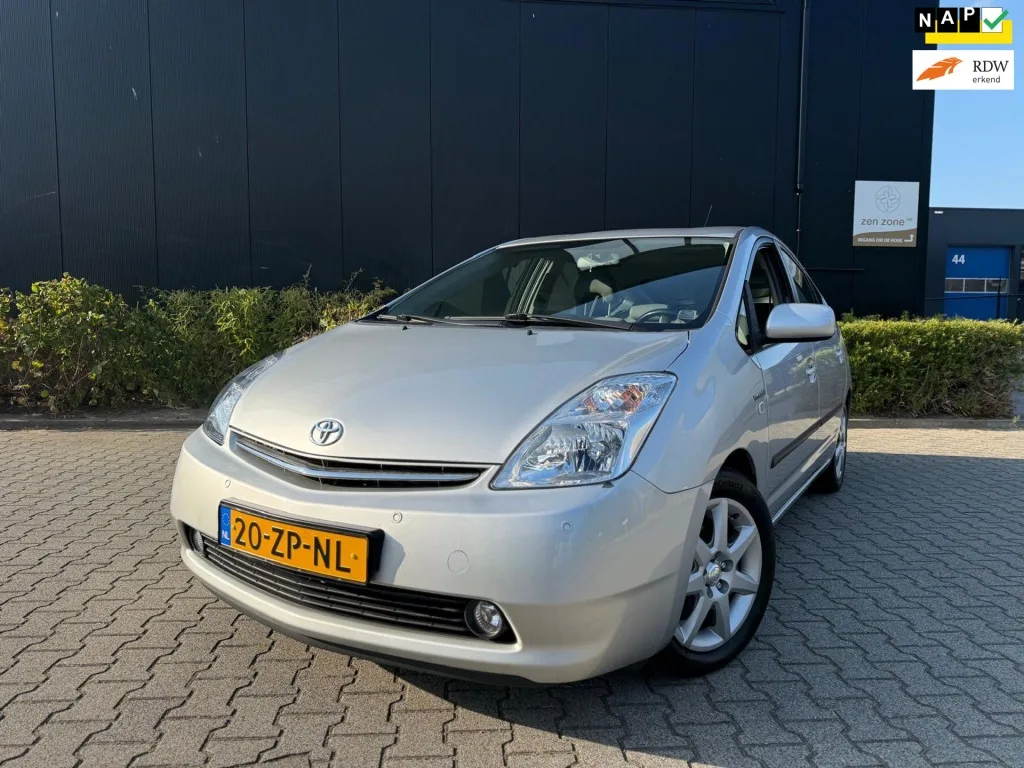 Toyota Prius (2008) — foto 1
