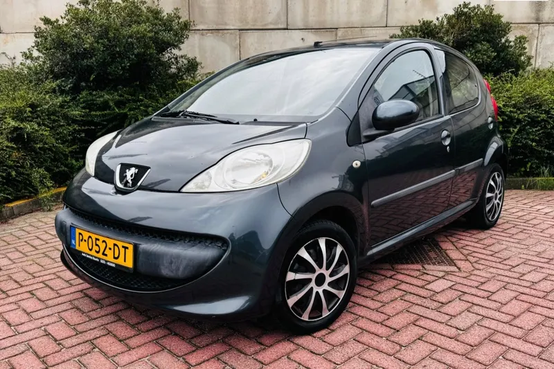 Peugeot 107 (2006)