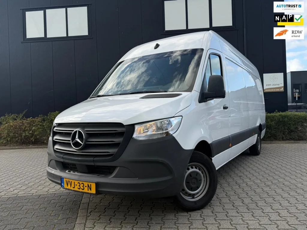 Mercedes-Benz Sprinter (2023) — foto 1