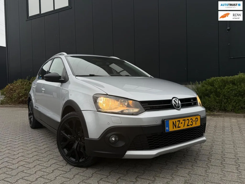 Volkswagen Polo (2016) — foto 1