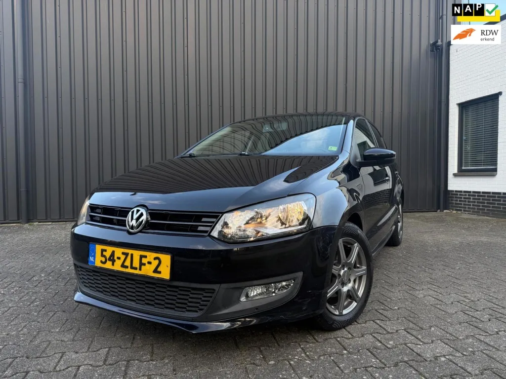 Volkswagen Polo (2013) — foto 1