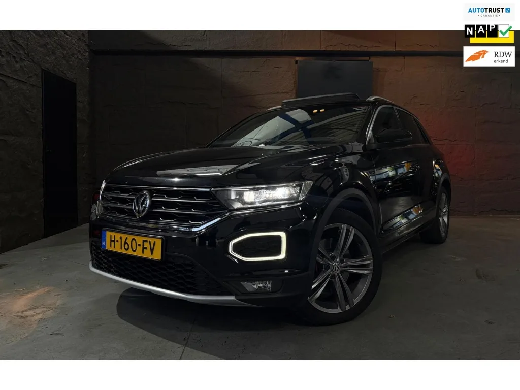 Volkswagen T-Roc (2020) — foto 1