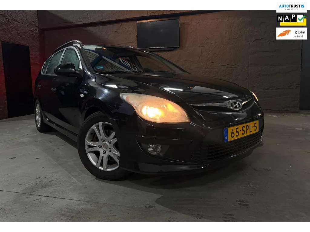 Hyundai i30 (2011) — foto 1