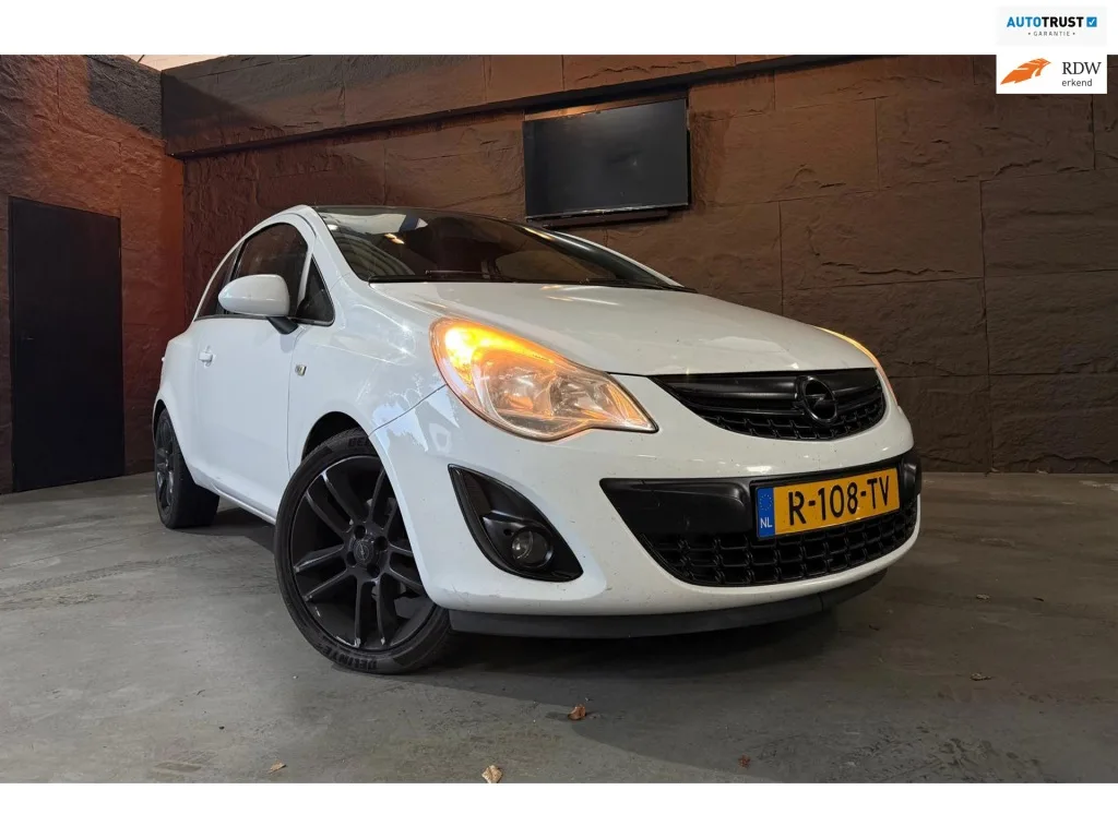 Opel Corsa (2011) — foto 1