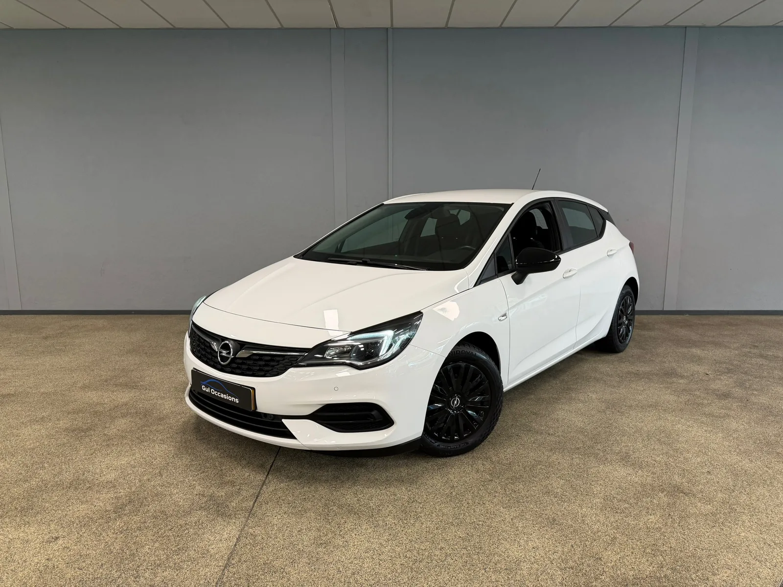 Opel Astra (2021) — foto 1
