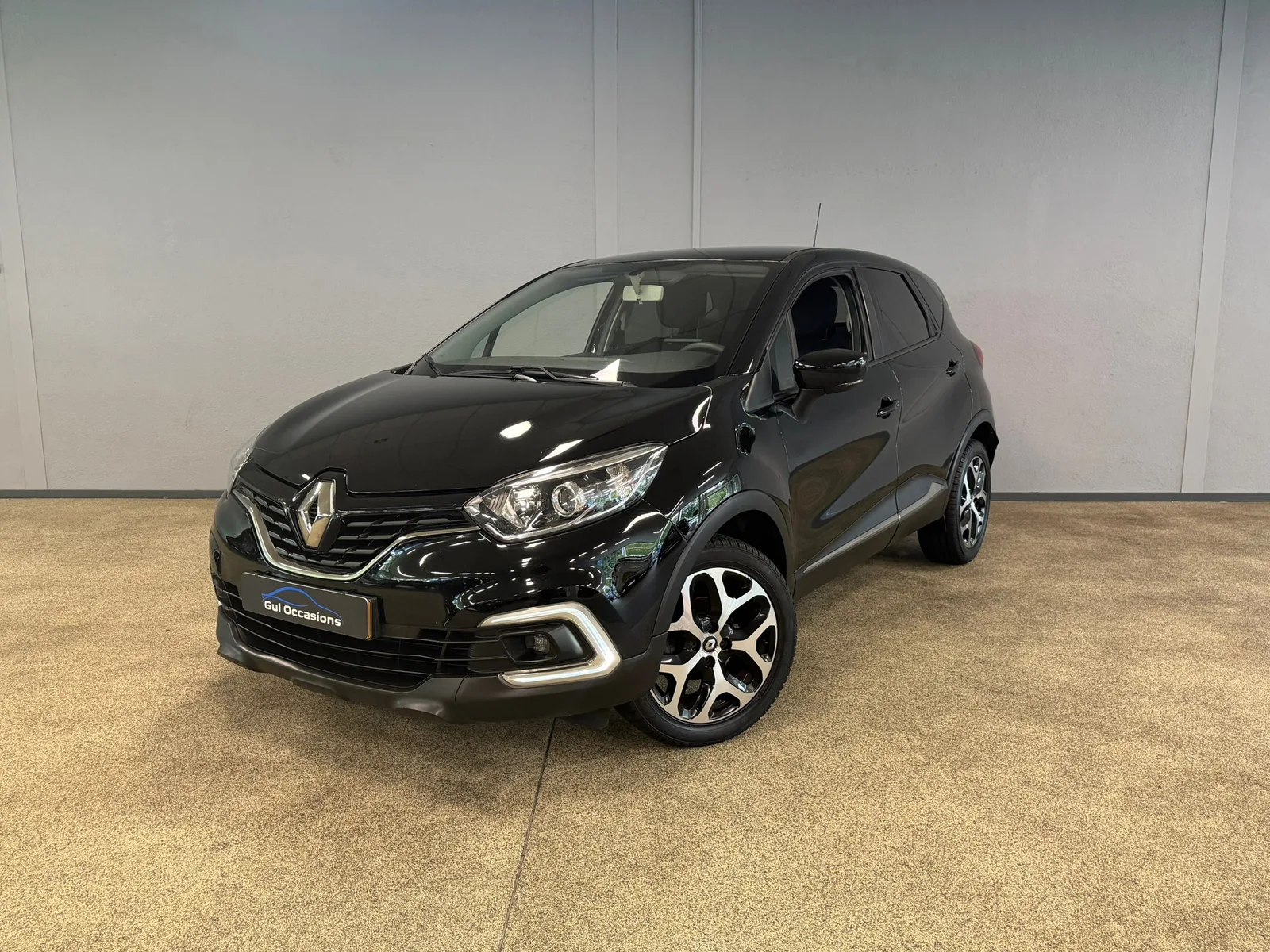 Renault Captur (2017) — foto 1
