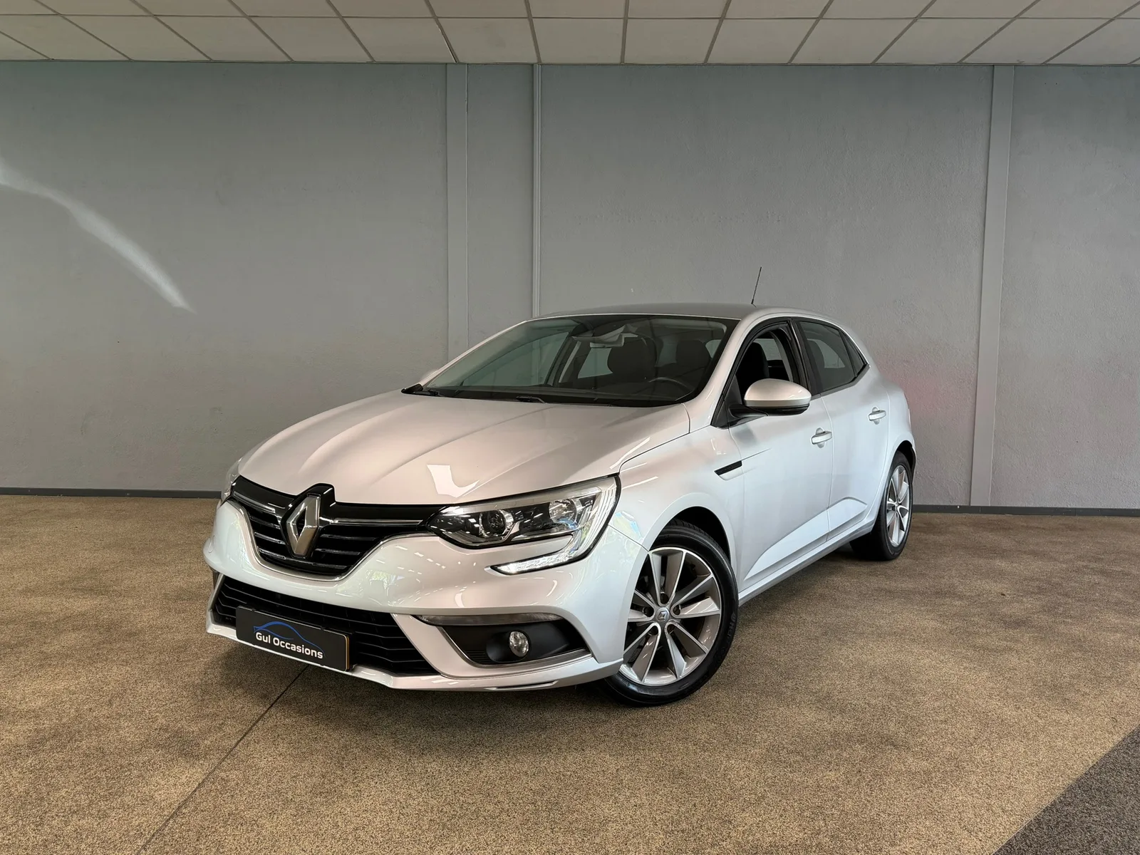 Renault Mégane (2016) — foto 1