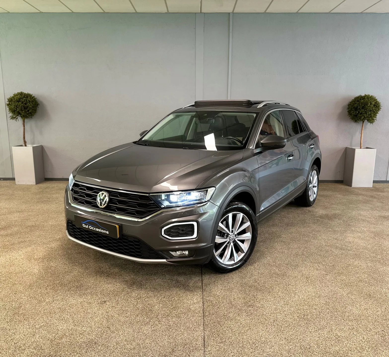 Volkswagen T-Roc (2020) — foto 1