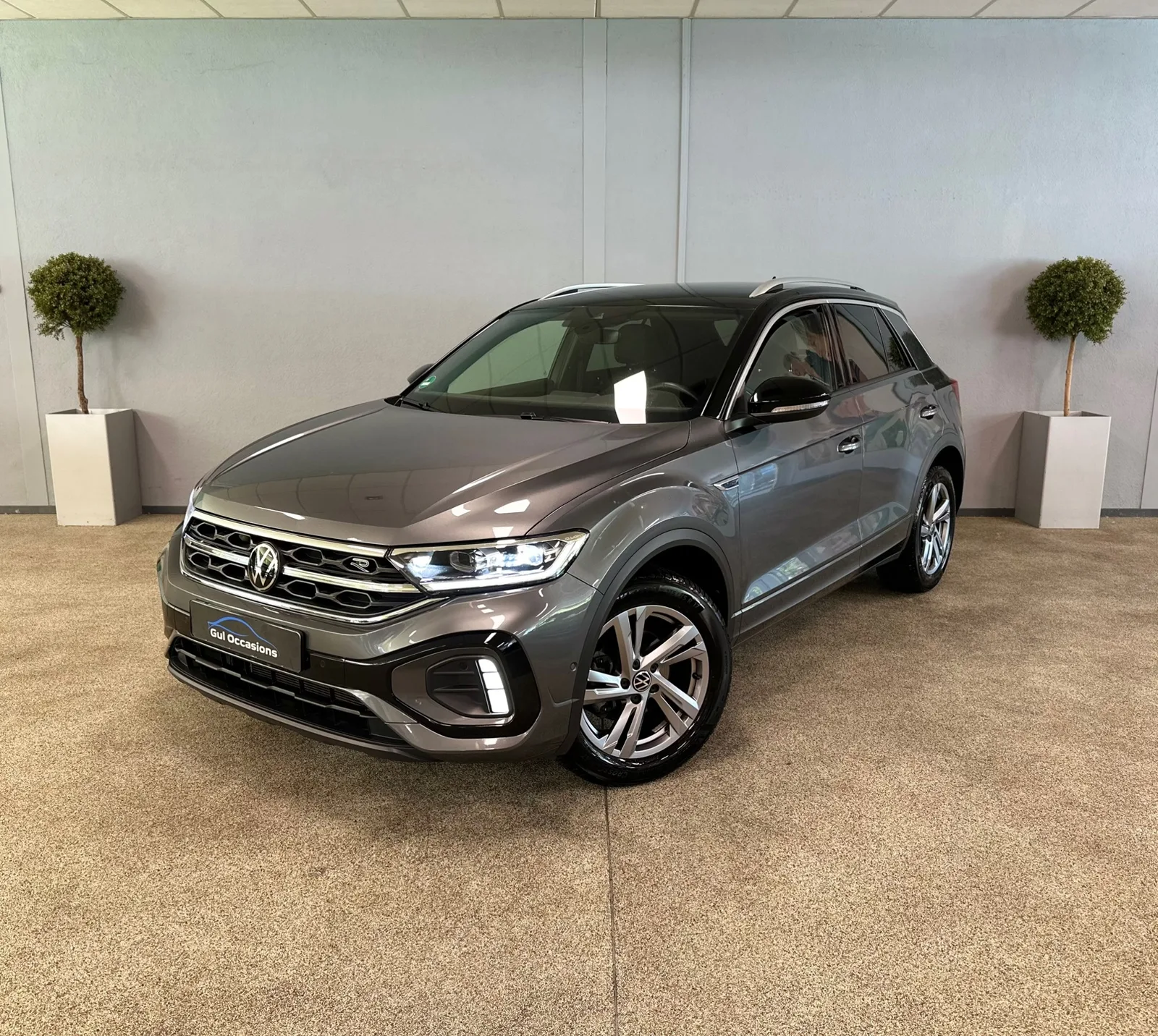 Volkswagen T-Roc (2023) — foto 1