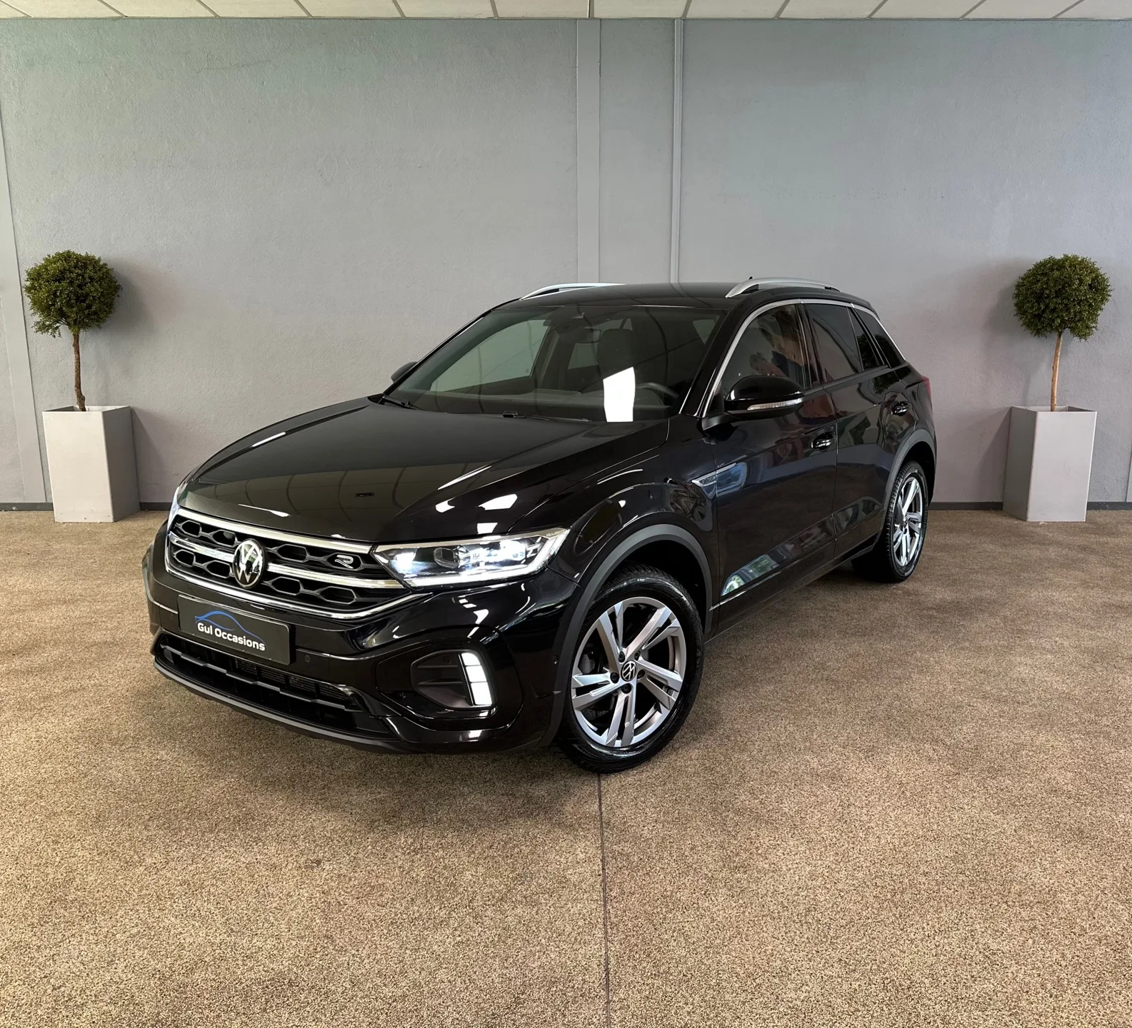 Volkswagen T-Roc (2023) — foto 1