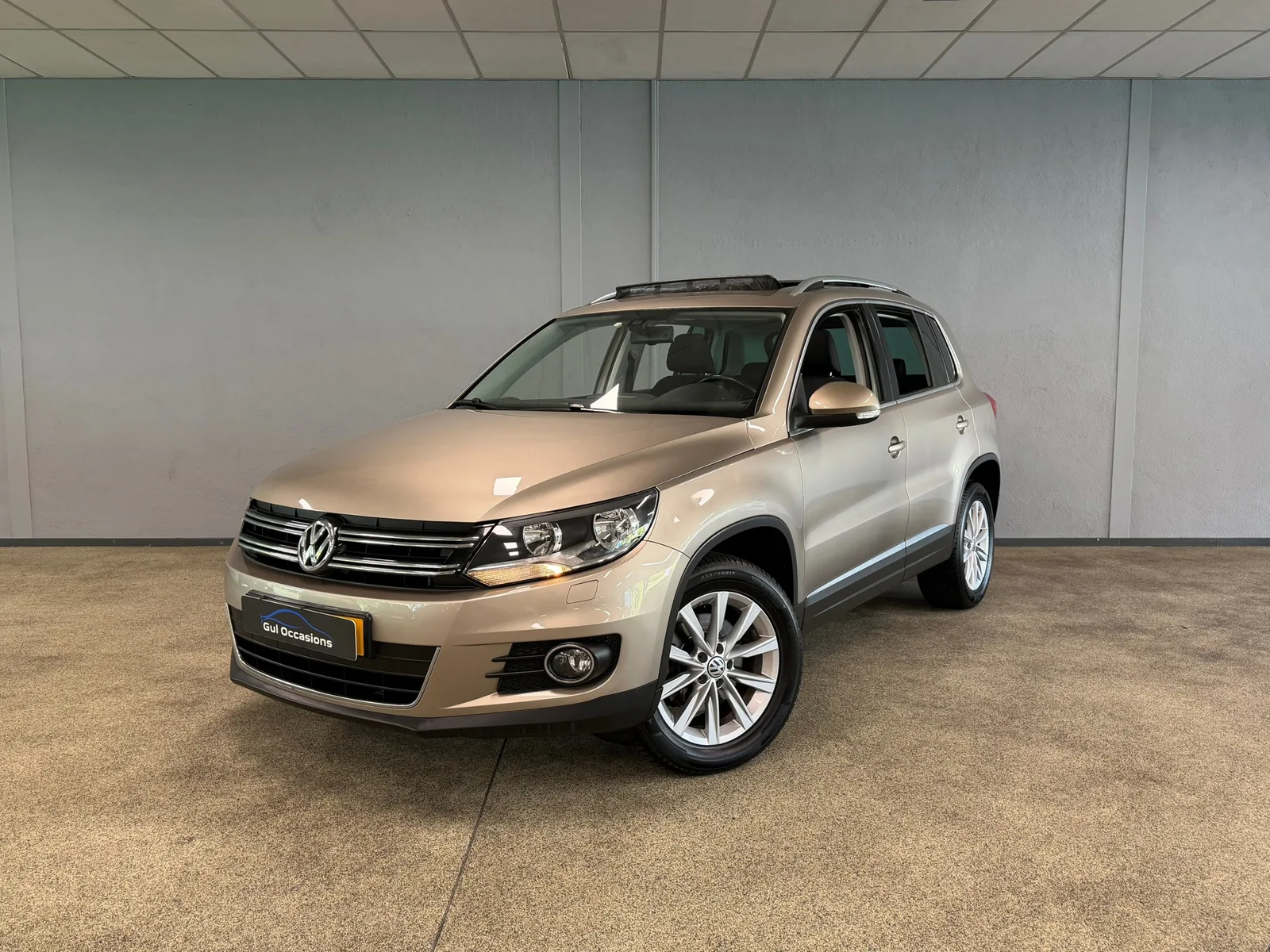 Volkswagen Tiguan (2013) — foto 1