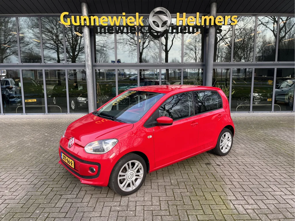 Volkswagen Up! (2013) — foto 1