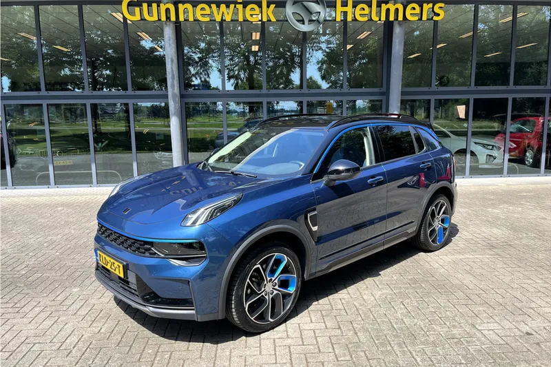 Lynk & Co 01 (2022)