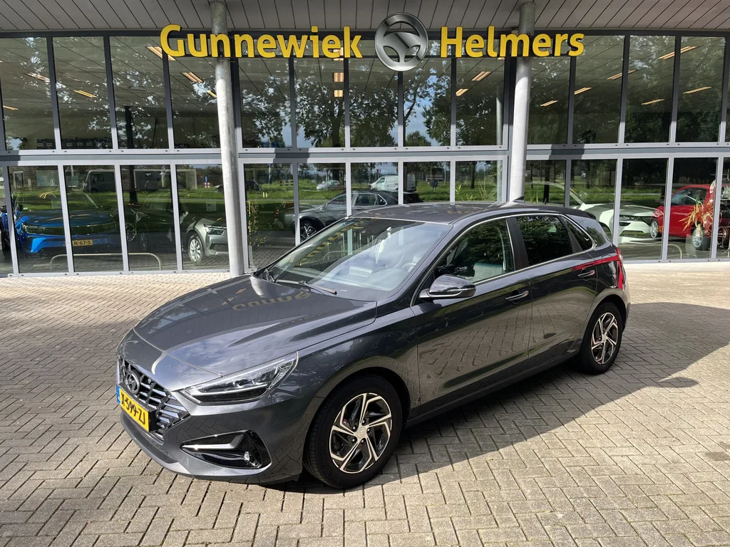 Hyundai i30 (2023) — foto 1