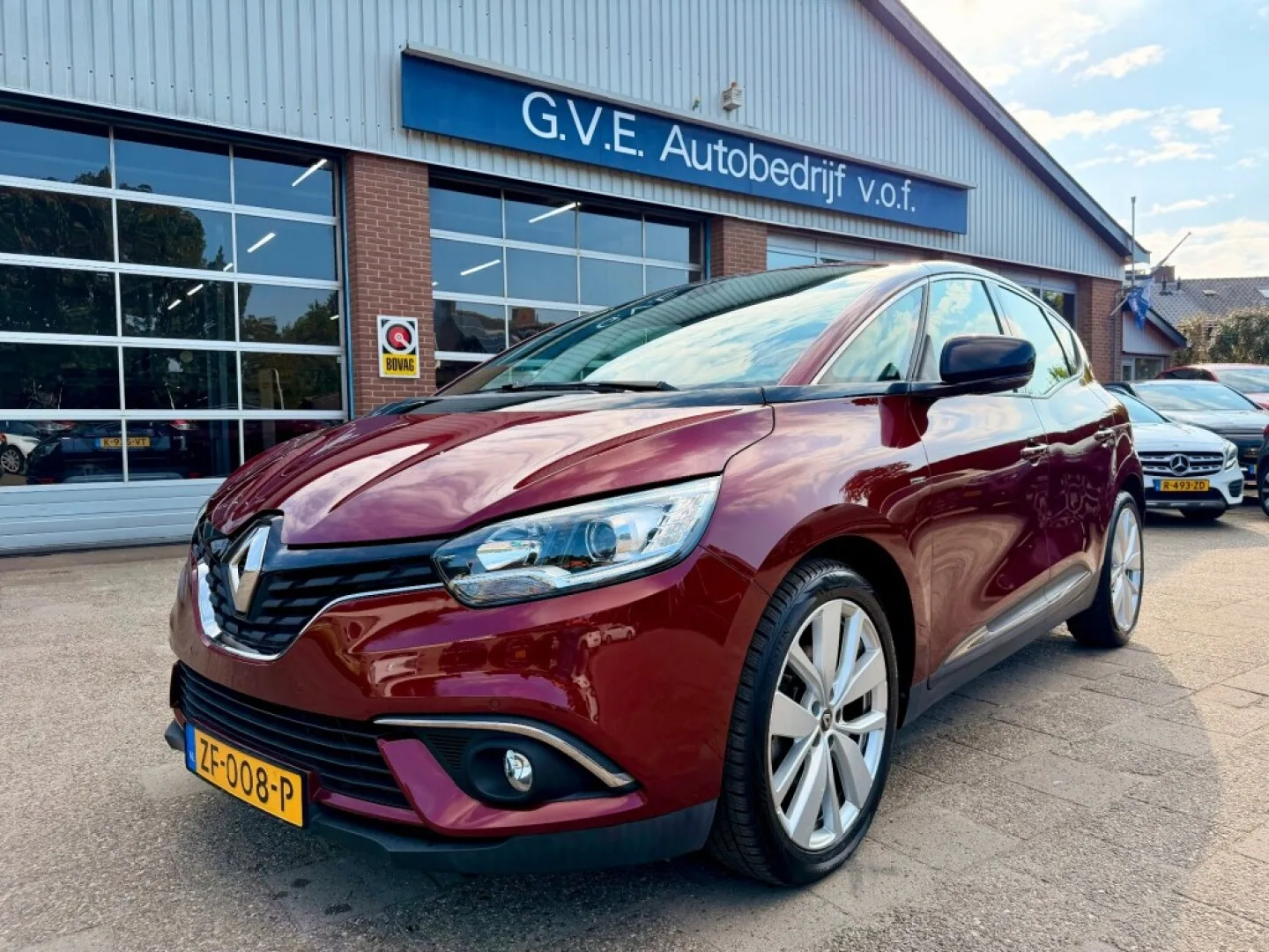 Renault Scénic (2019) — foto 1