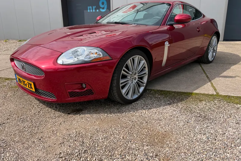 Jaguar XKR (2008)