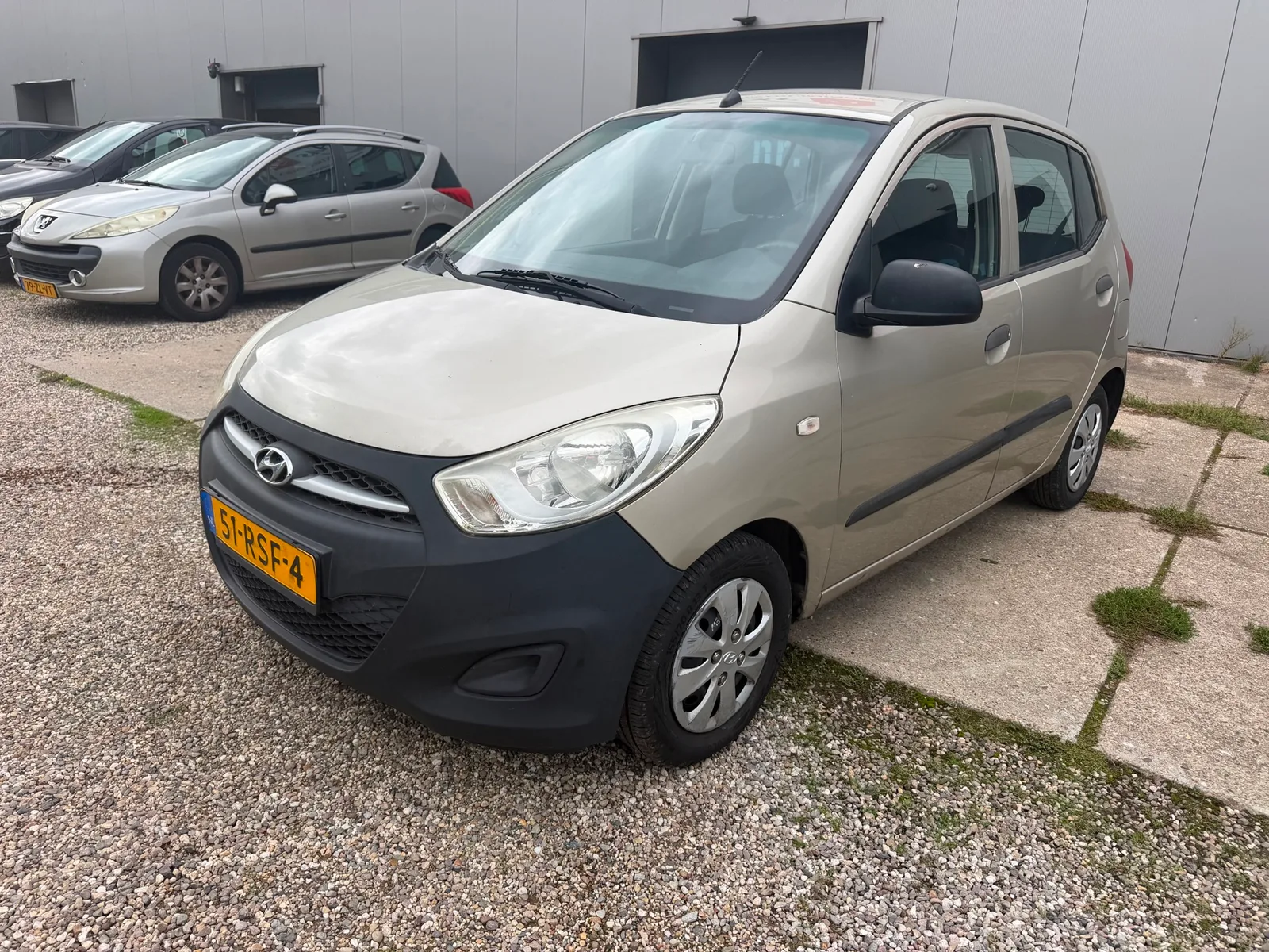 Hyundai i10 (2011) — foto 1