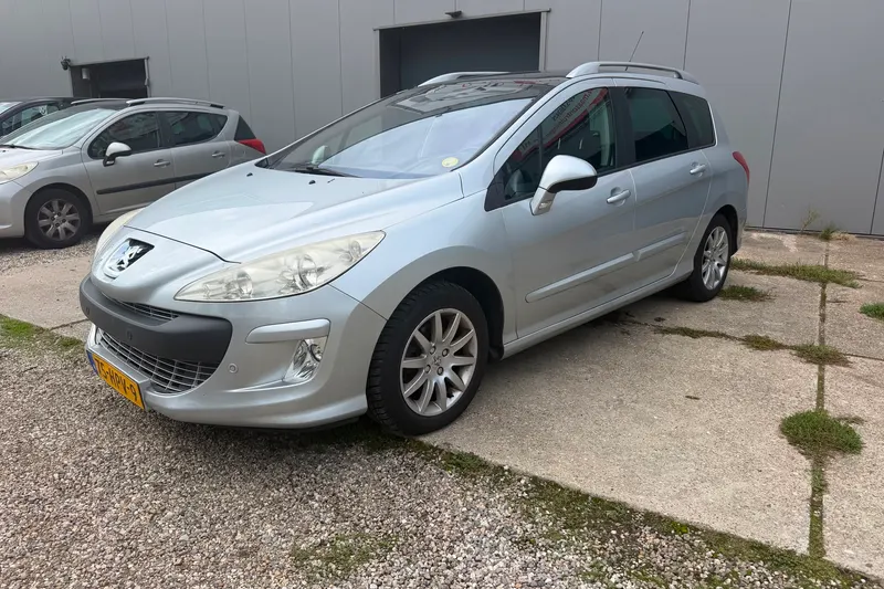 Peugeot 308 (2009)