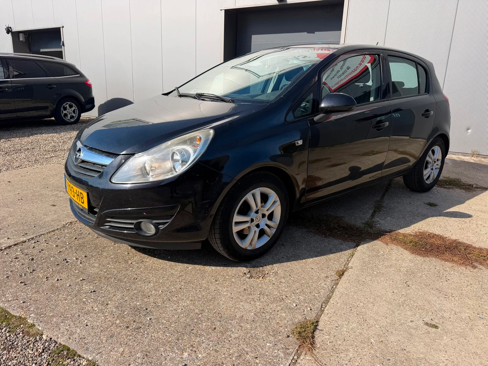 Opel Corsa (2010) — foto 1