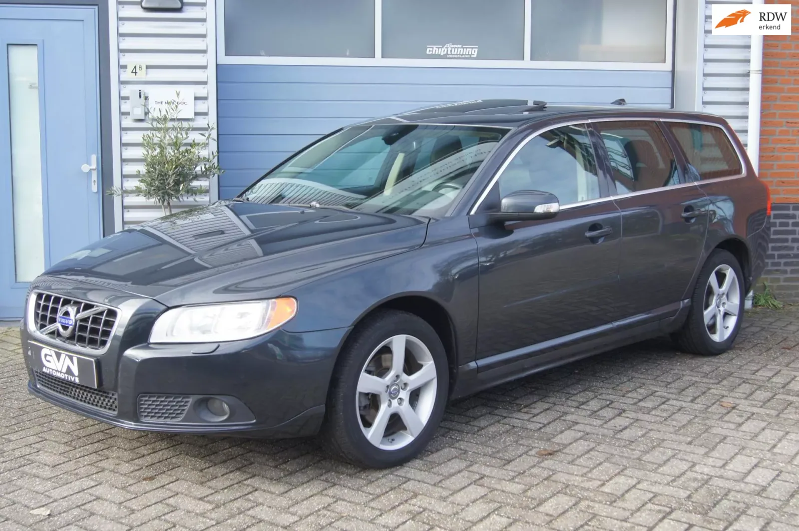 Volvo V70 (2009) — foto 1